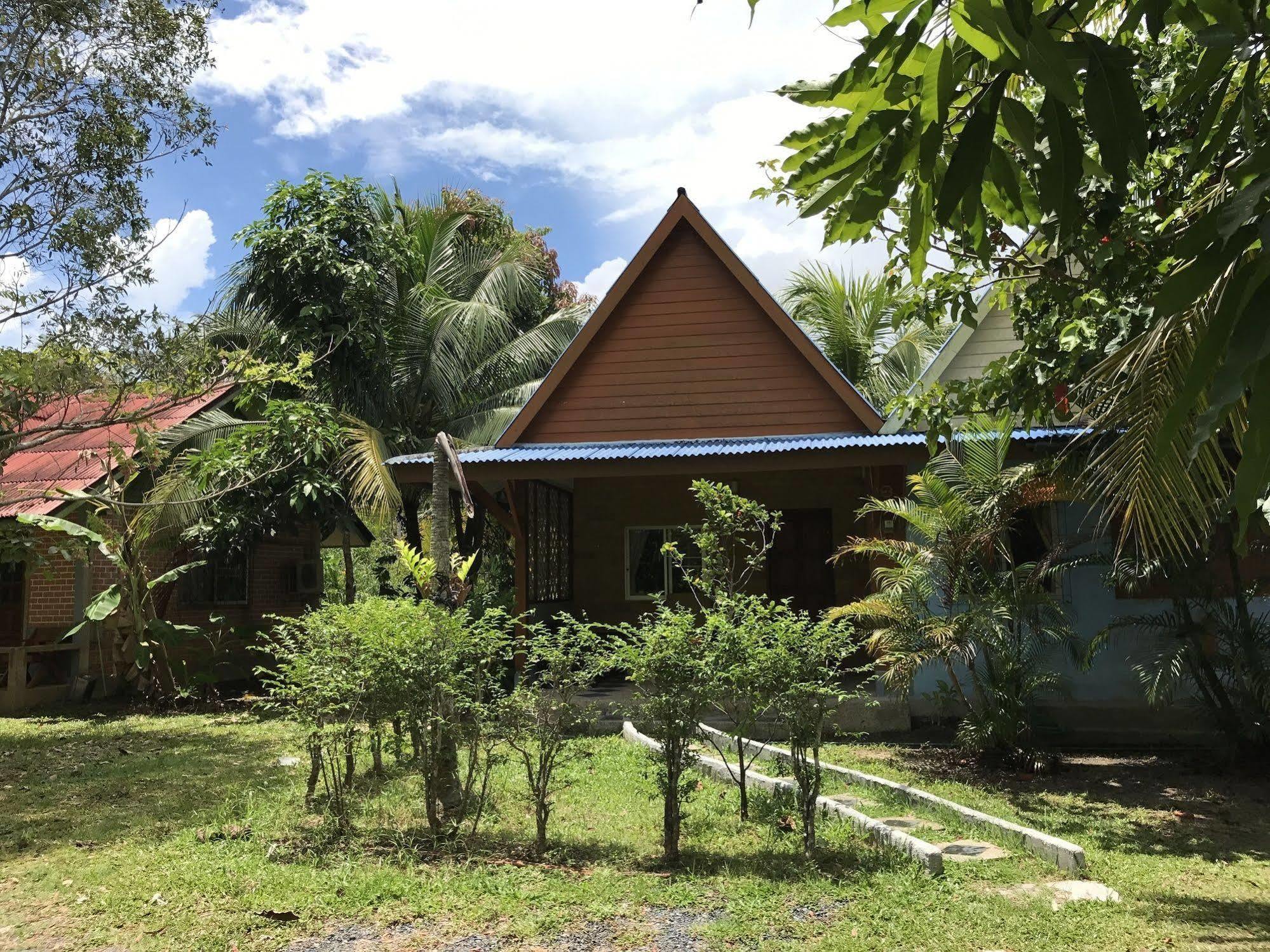 Coconut Bungalow Nai Yang-stranden Eksteriør billede